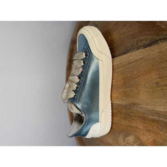 Sergio Rossi Metallic Blue Leather Sneakers EU 35 US 5 Lace Up Women’s NWB - Picture 10 of 11